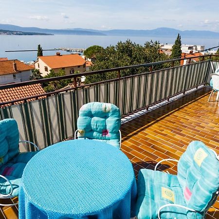 Apartment Gordana Малинска Екстериор снимка