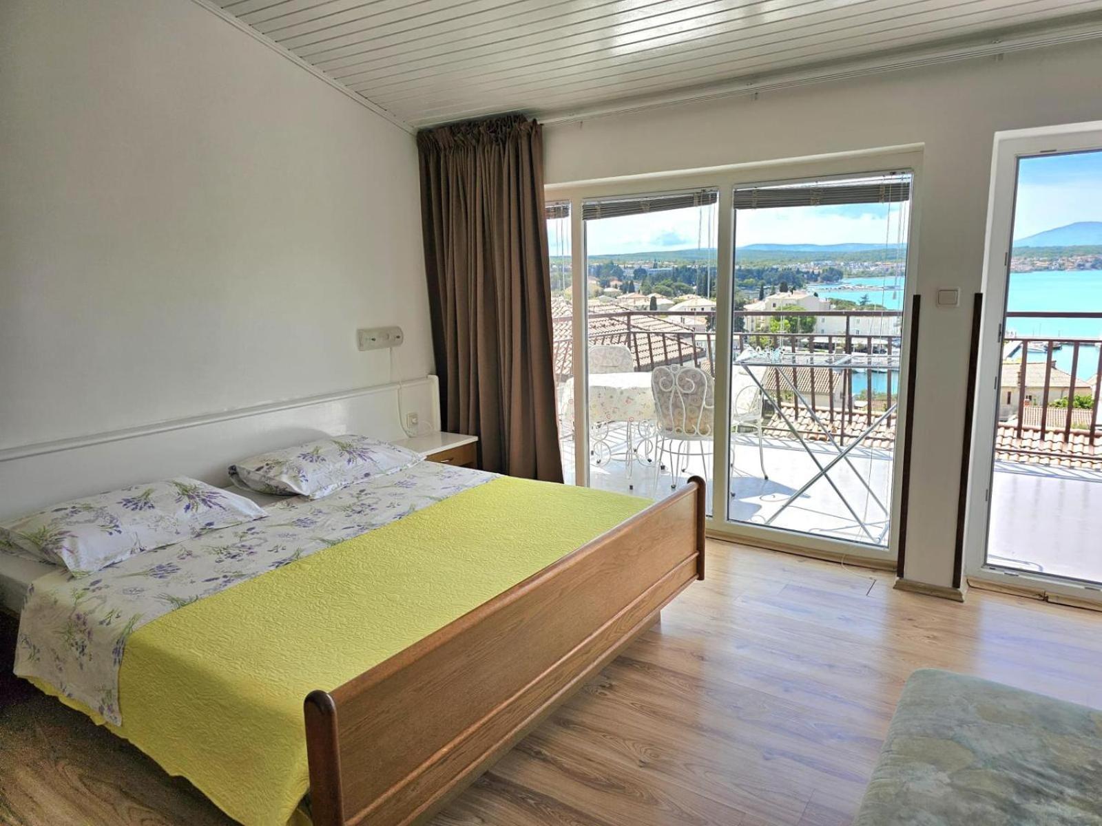 Apartment Gordana Малинска Екстериор снимка