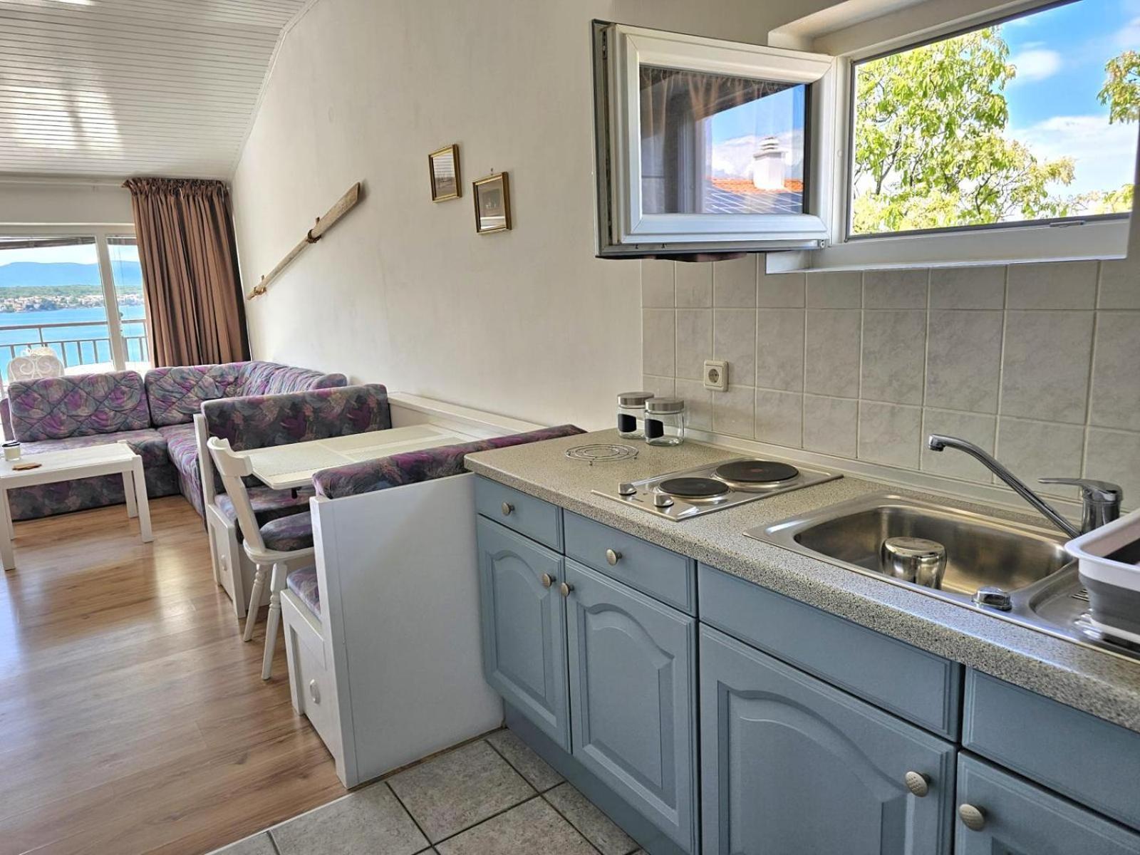Apartment Gordana Малинска Екстериор снимка