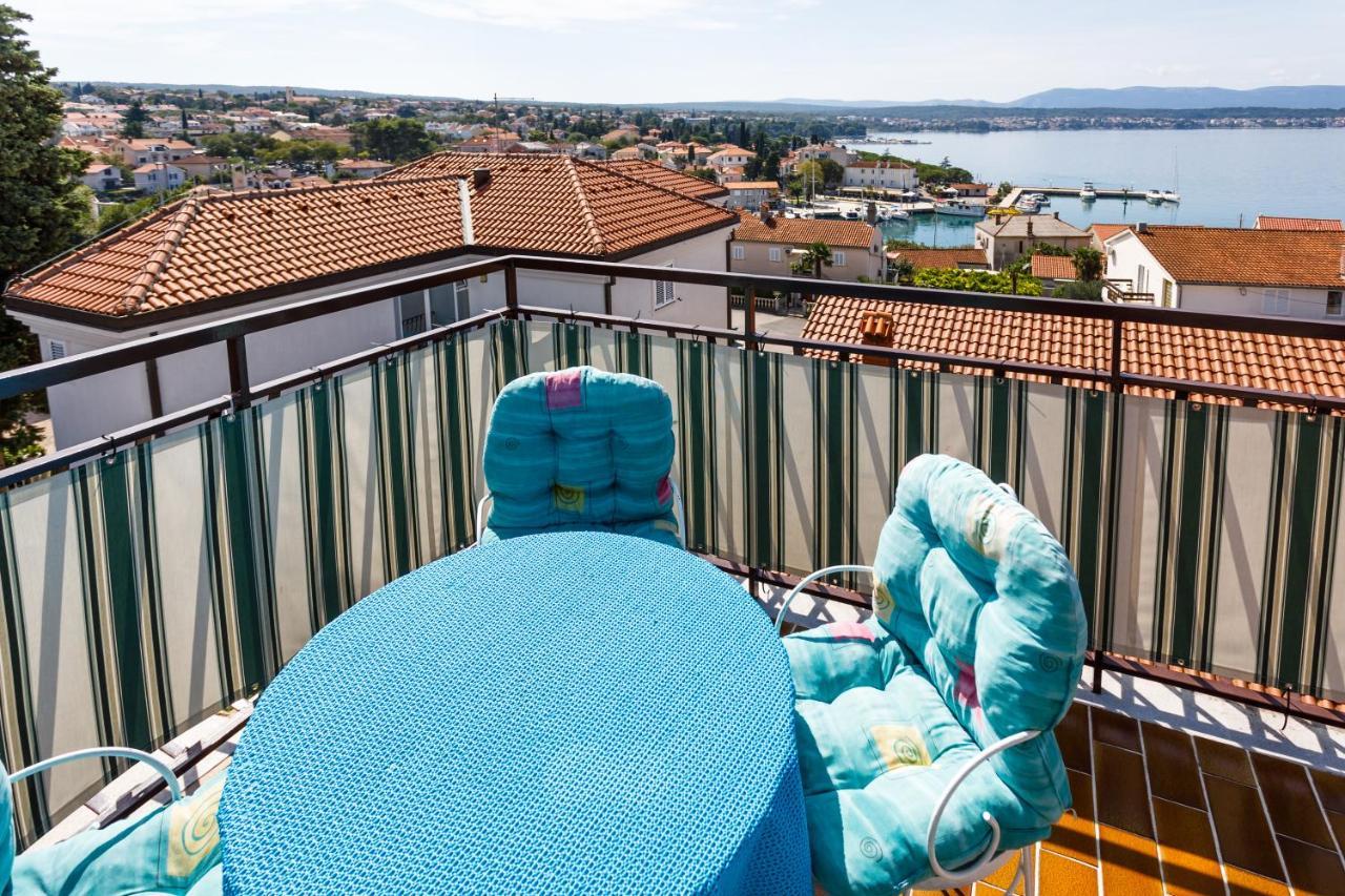 Apartment Gordana Малинска Екстериор снимка
